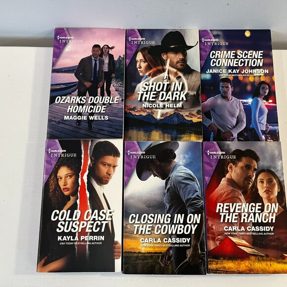 Lot of 22 "Harlequin Intrique" Paperback Romance Novels - Excellent condition! - Picture 6 of 7